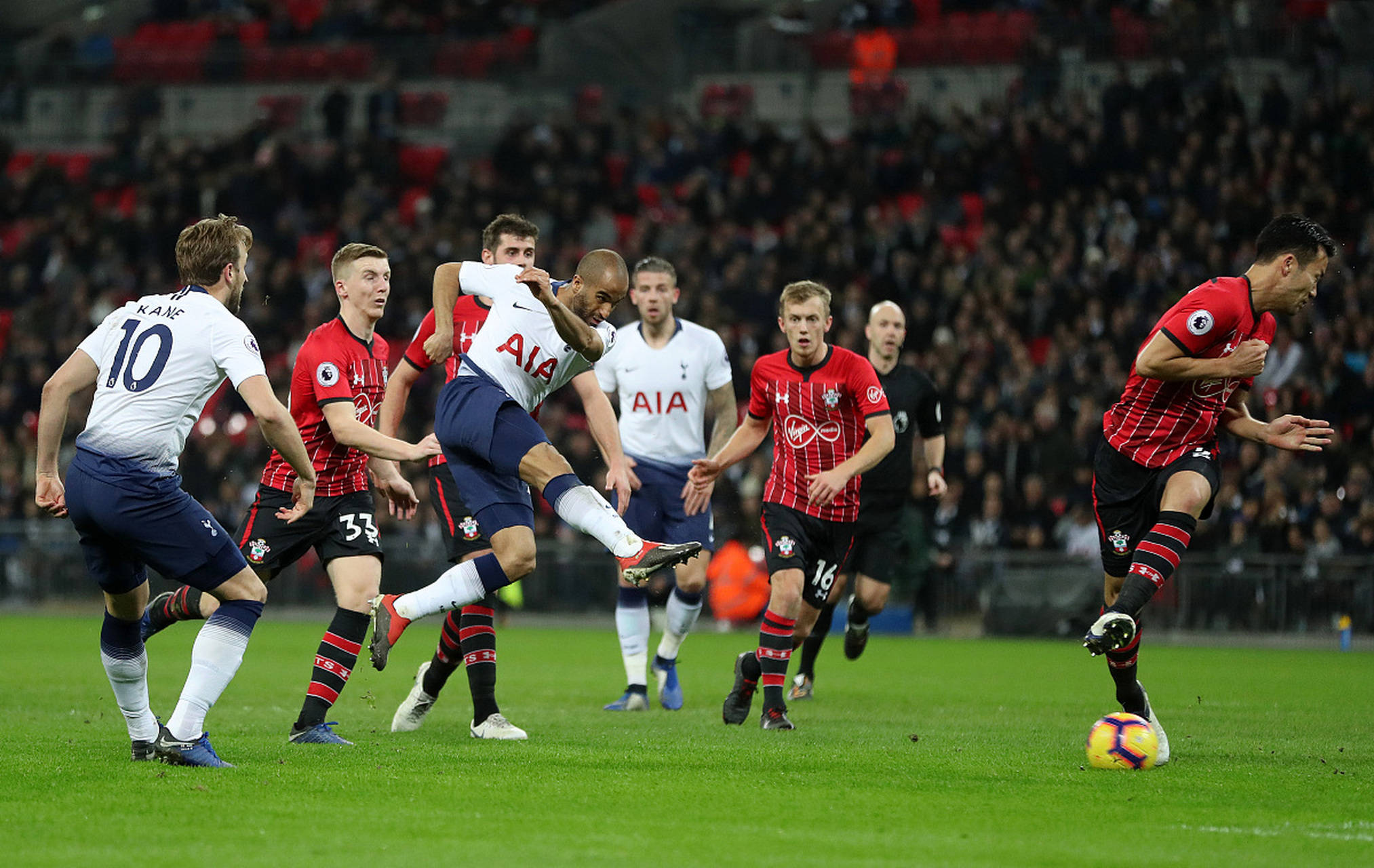 色表现得益 色表现得益